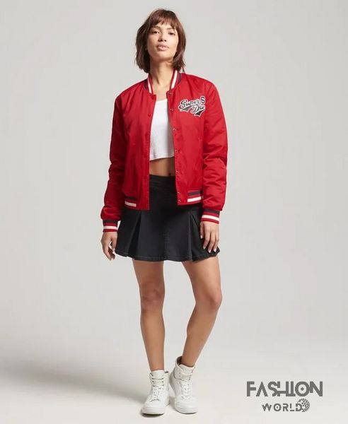 phối đồ với áo bomber nữ  + chân váy tennis