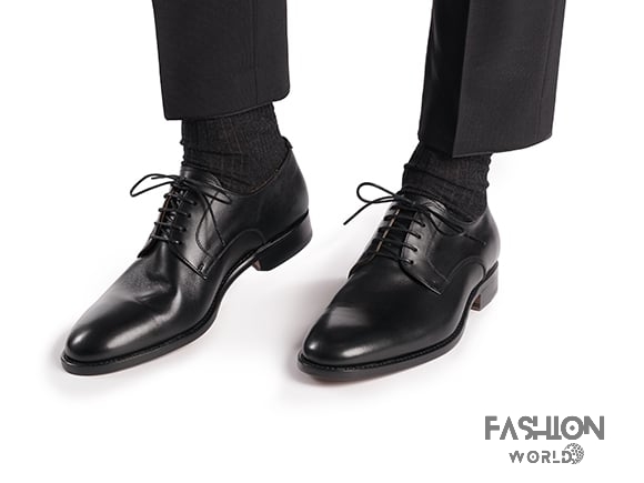 Giày oxford mũi trơn là dáng giày tây nam cổ điển và phổ biến nhất hiện nay