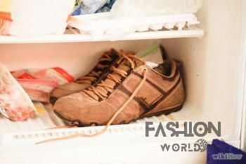 cách vệ sinh giày da lộn bằng tủ lạnh