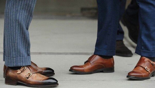 Giày tây là một loại giày nam có thiết kế sang trọng và lịch sự